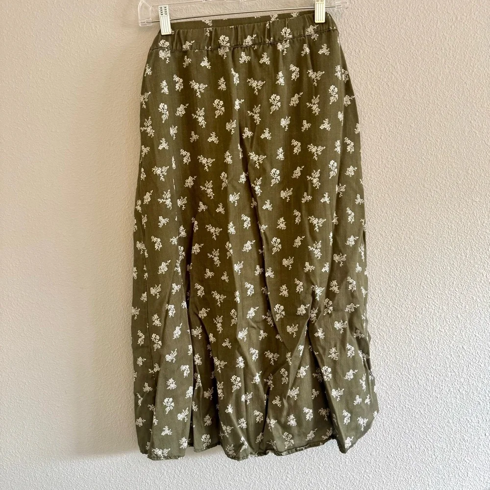 Thread & Supply Olive Midi A-Line Skirt with Slit - Picture 5 of 10